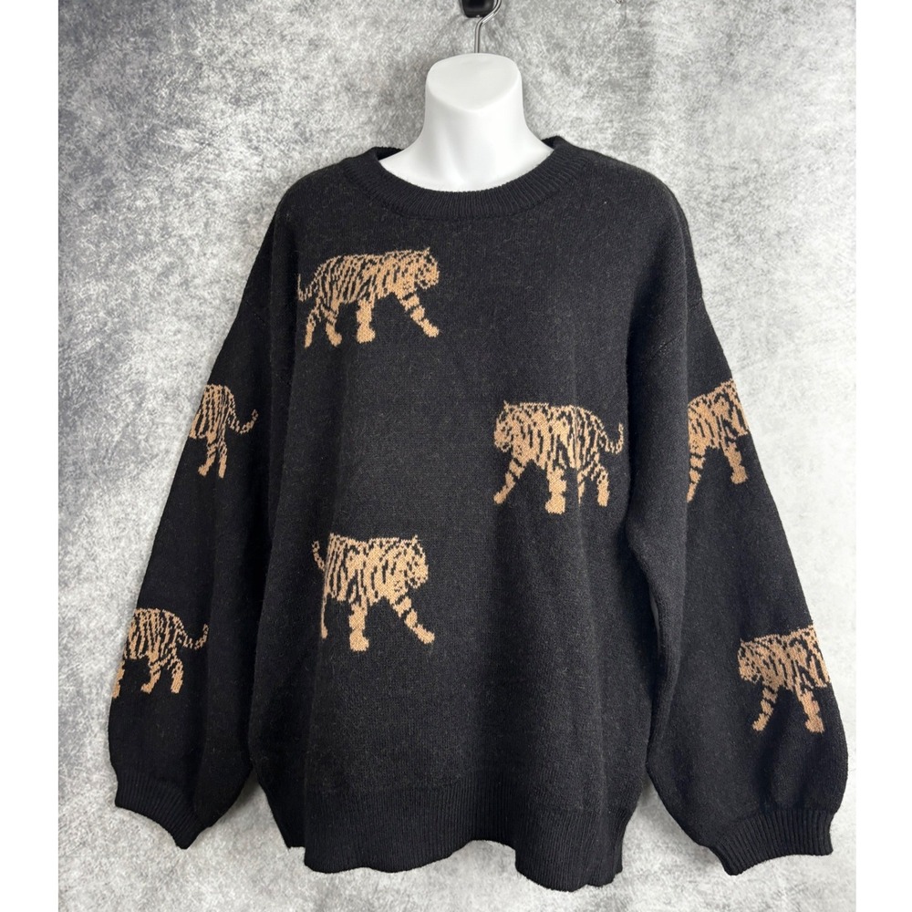 BiBi Tiger Pattern Long Sleeve Sweater Size Large